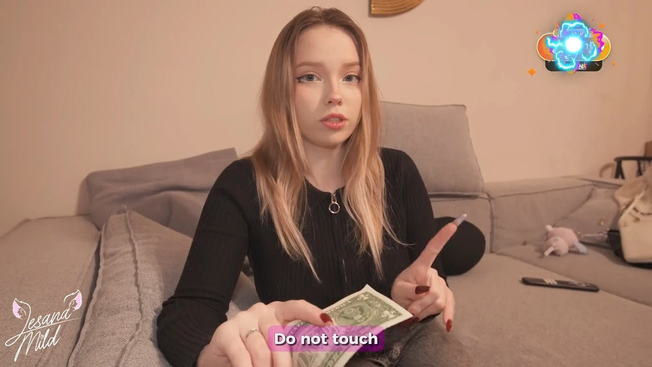 Деньги есть, так что раздевайся! 💸🔞