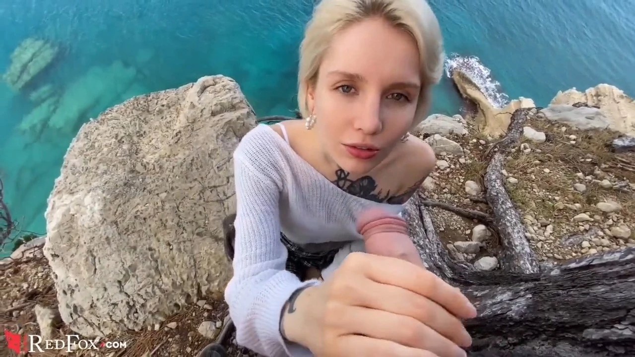 Прогулка у моря закончится минетом! 🌊