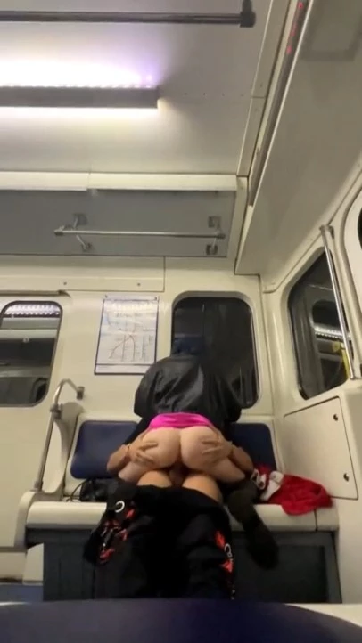 Пикантные приключения: метро, Алые Паруса и страстный секс 🚇🔥